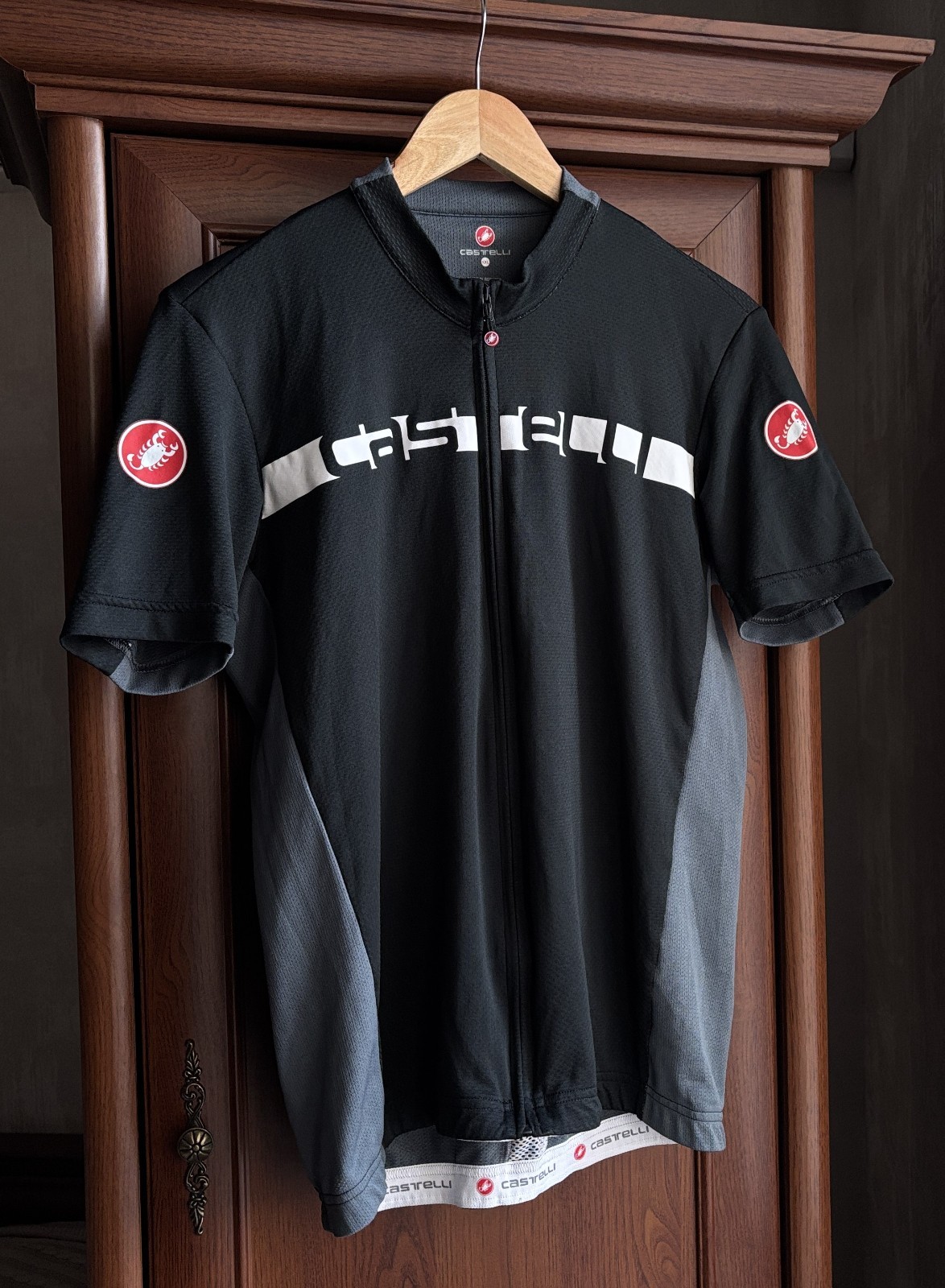 Men’s Castelli Cycling Jersey Full Zip Size XXL Short Sleeve Black / Gray