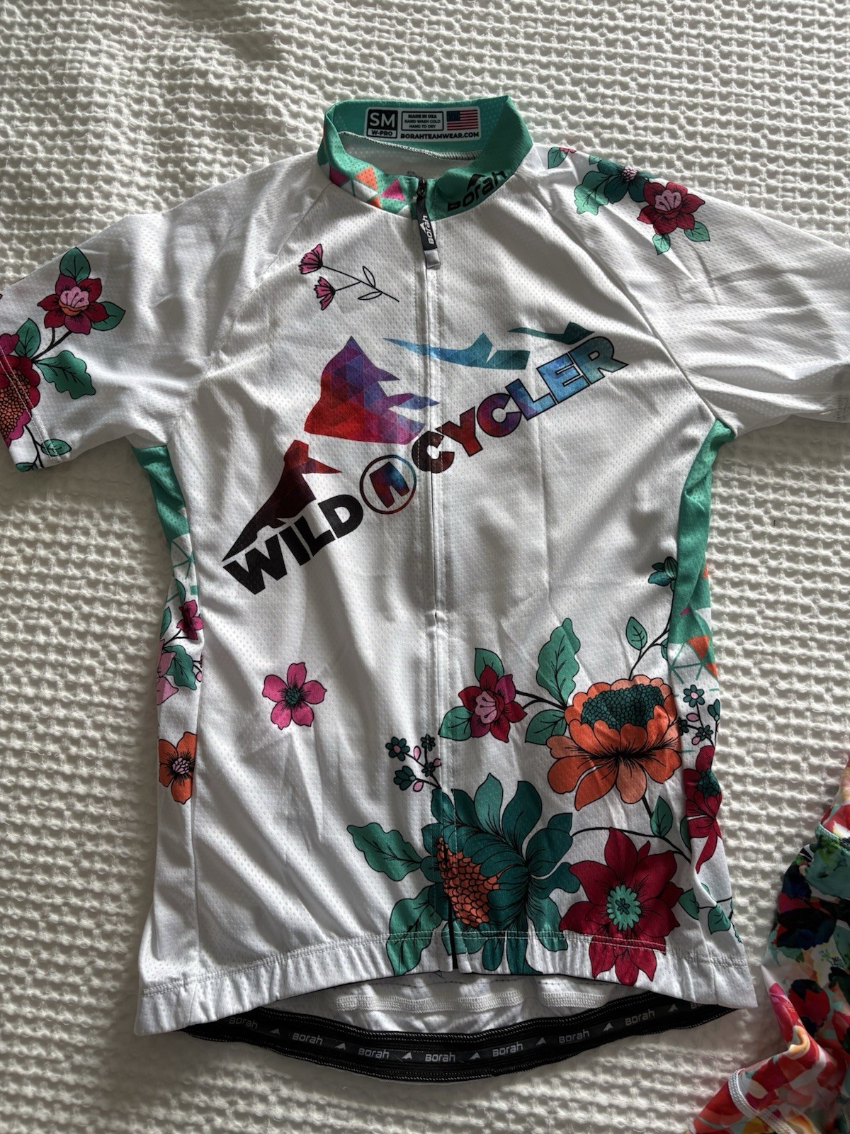 Wild Cycler Women’s Small And XS Cycling Kit Zip Top And Bottoms Floral And Teal