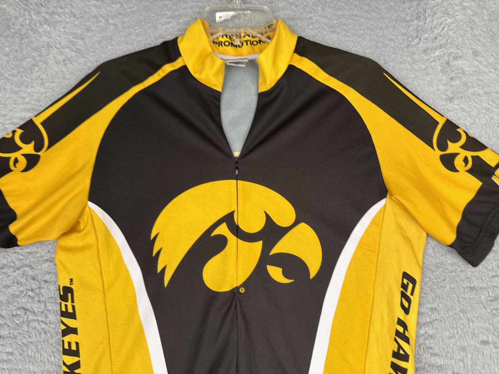 Hincapie Cycling Jersey Mens Medium Multicolor Iowa Hawkeyes 1/2 Zip Pockets Top