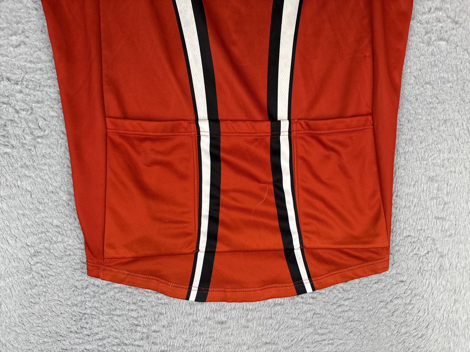 REI Cycling Jersey Mens Medium Red White Black 1/2 Zip Pockets Mock Neck Top