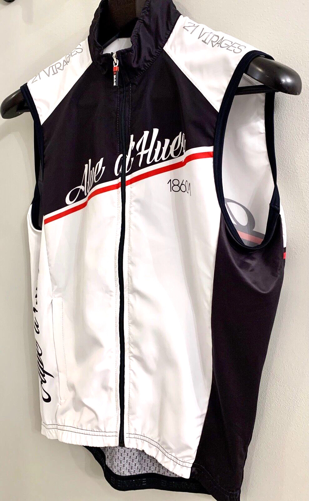 Alpe d’Huez Cycle Huez, 21 Visage, Full-Zip Cycling Wind Vest, Medium BRAND NEW