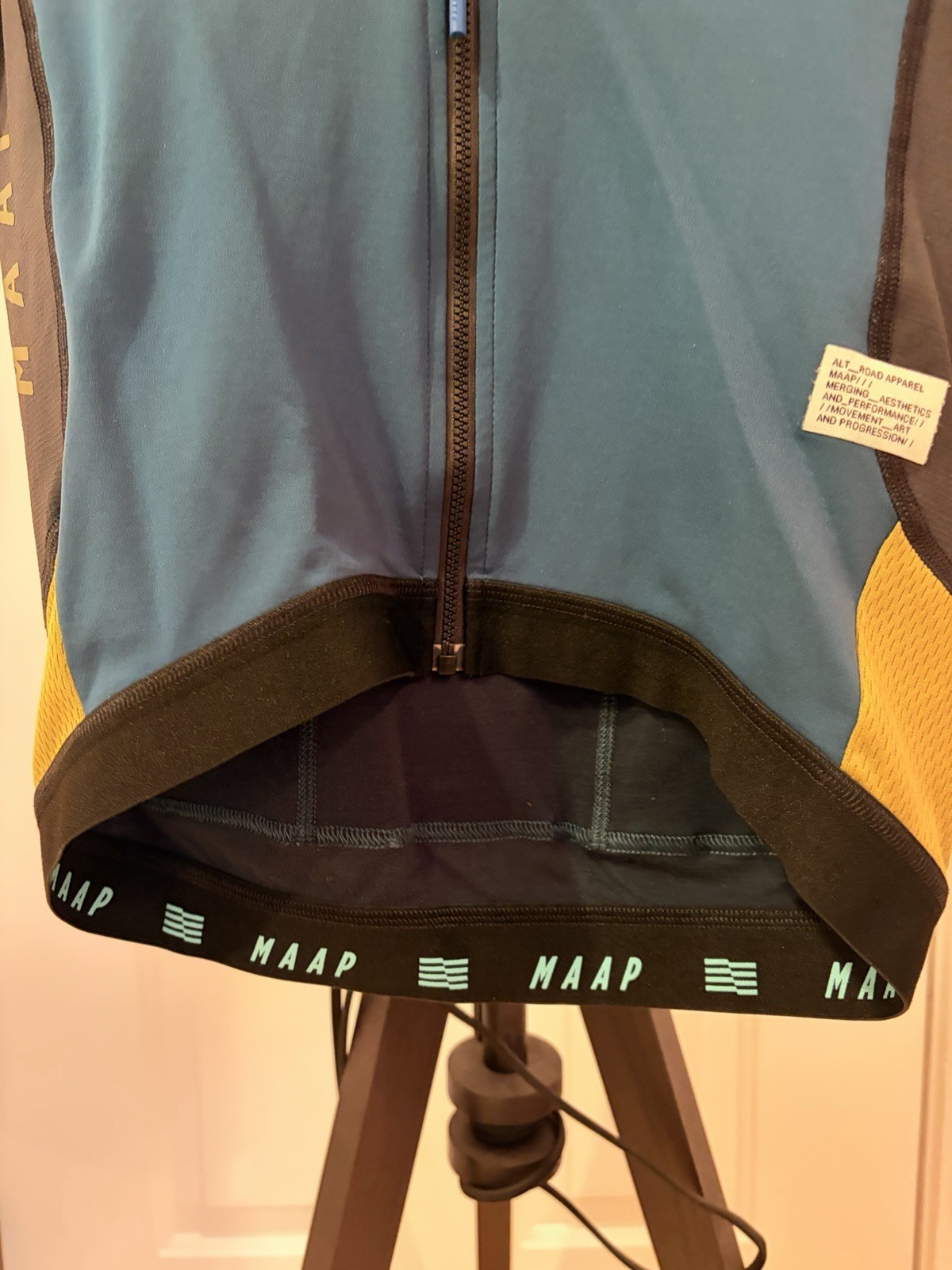 MAAP Alt Road 1.0 Jersey – Large