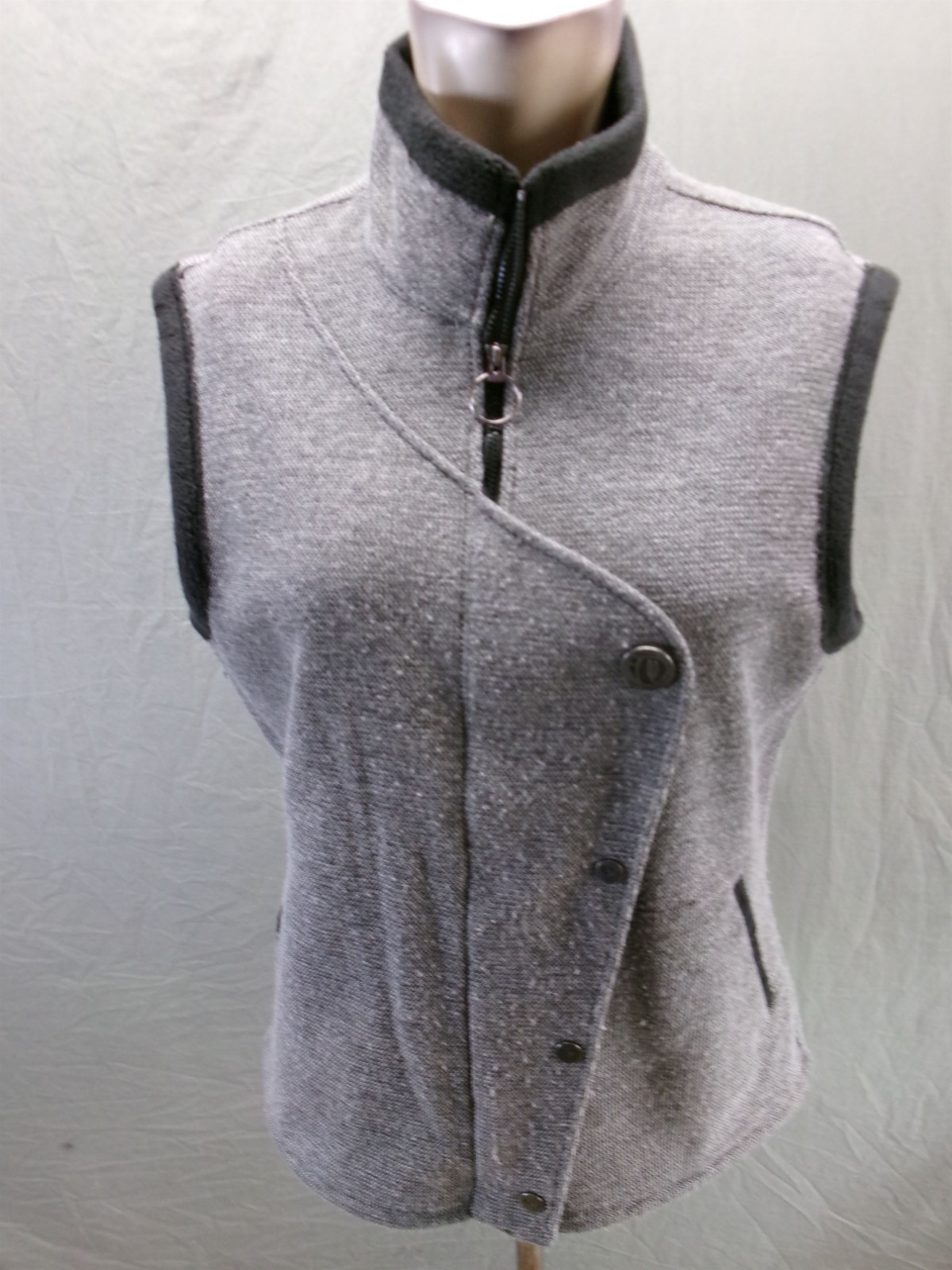 Pearl Izumi Size L Womens Gray Cycling Fleece Lined Zipper Button Sport Vest 976