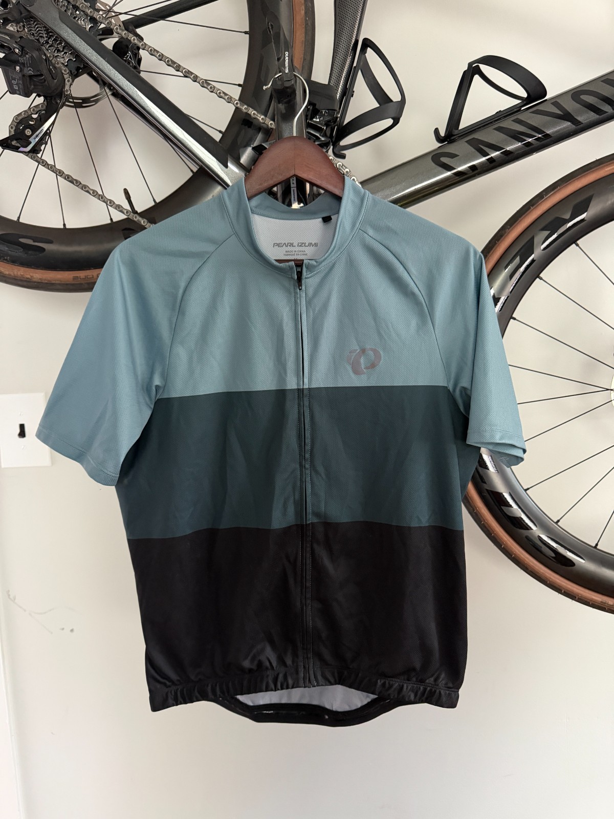 Pearl Izumi Men’s Classic Jersey – Medium
