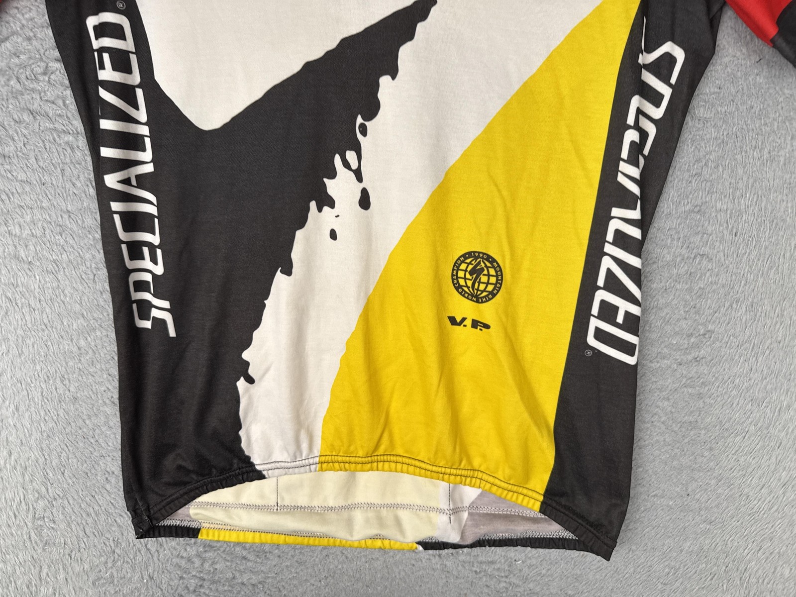 VINTAGE Aussie Cycling Jersey Men Medium Red Yellow Graphic 1/4 Zip Pockets Bike