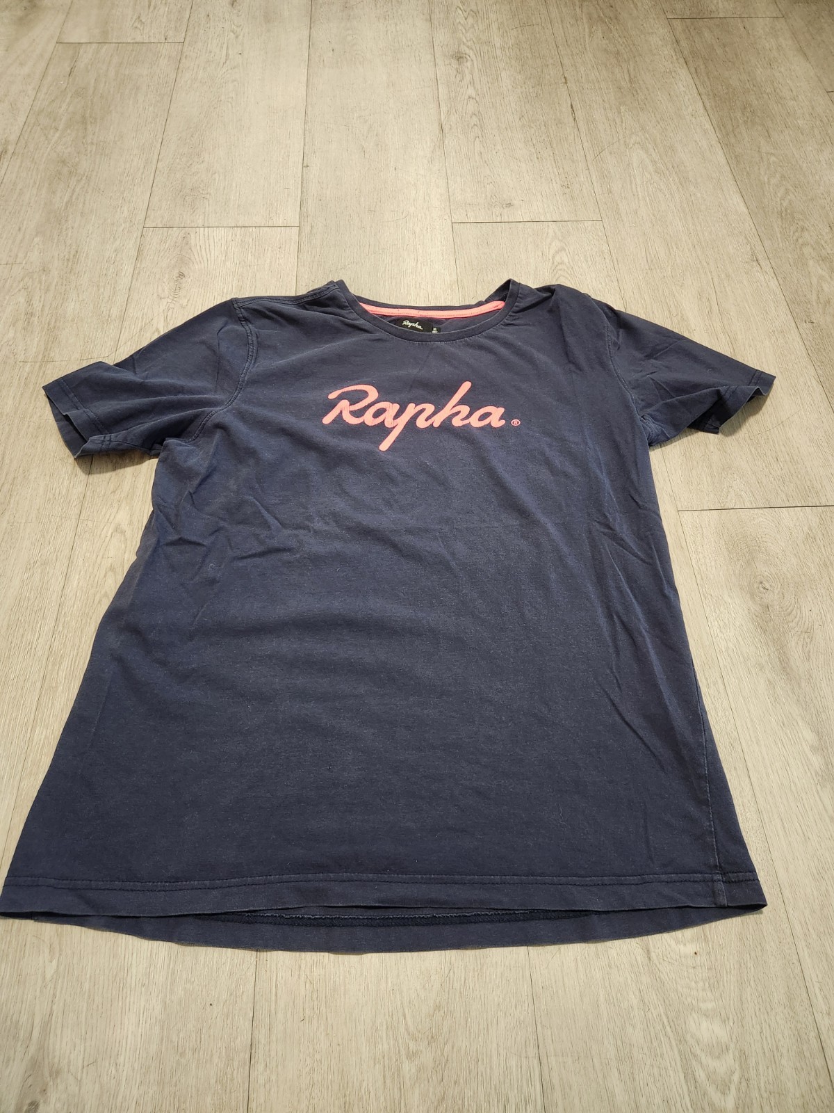 Rapha Mens T-Shirt Size XL Dark Navy Pink Spellout Logo Short Sleeve Cycling…