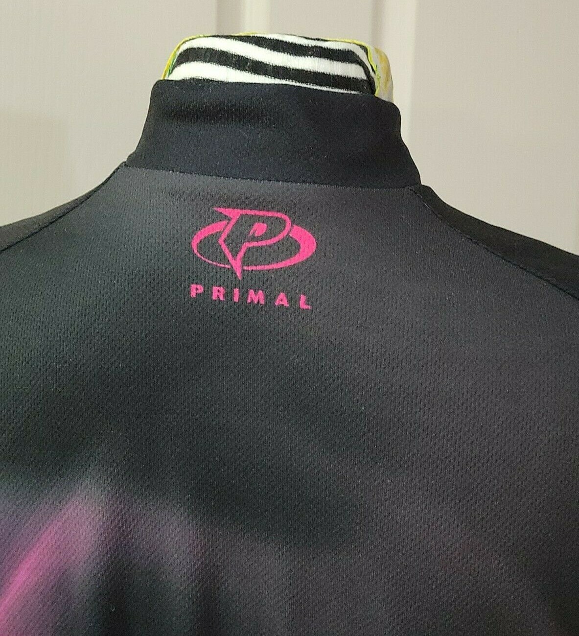 Primal Short Sleeve Cycling Jersey Black with Red and Pink Design Women’s Size S