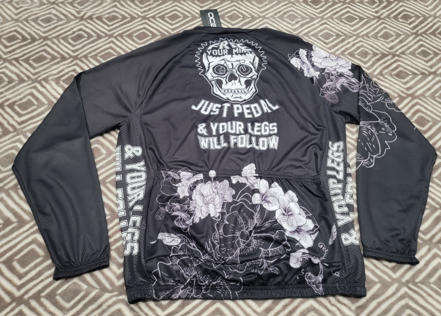 NWT Men’s XL OCG Cycling Skull Jersey Longsleeve Free Your Mind Just Pedal