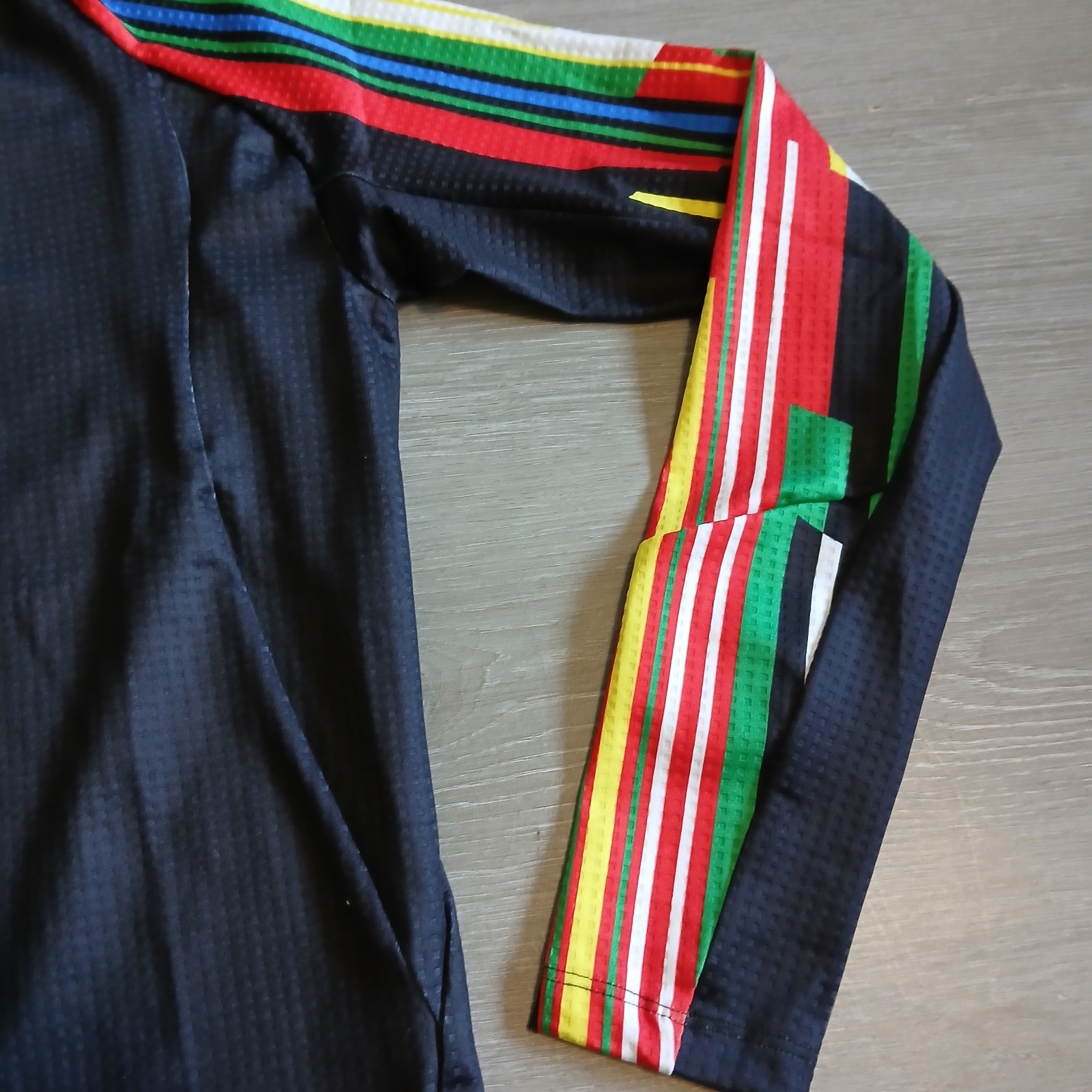​Podiums Cycling Jersey Mens Small Black Long Sleeve Rainbow Striped Qtr Zip Top