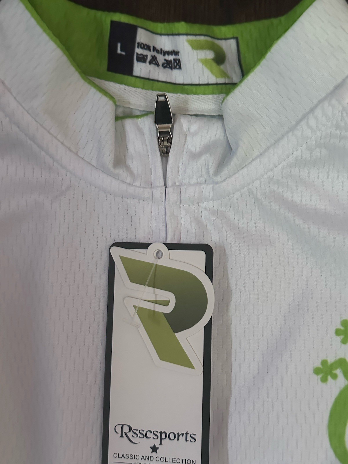NEW Women’s Rscsports Cycling Jersey W/ Full zipper and green accents, Large