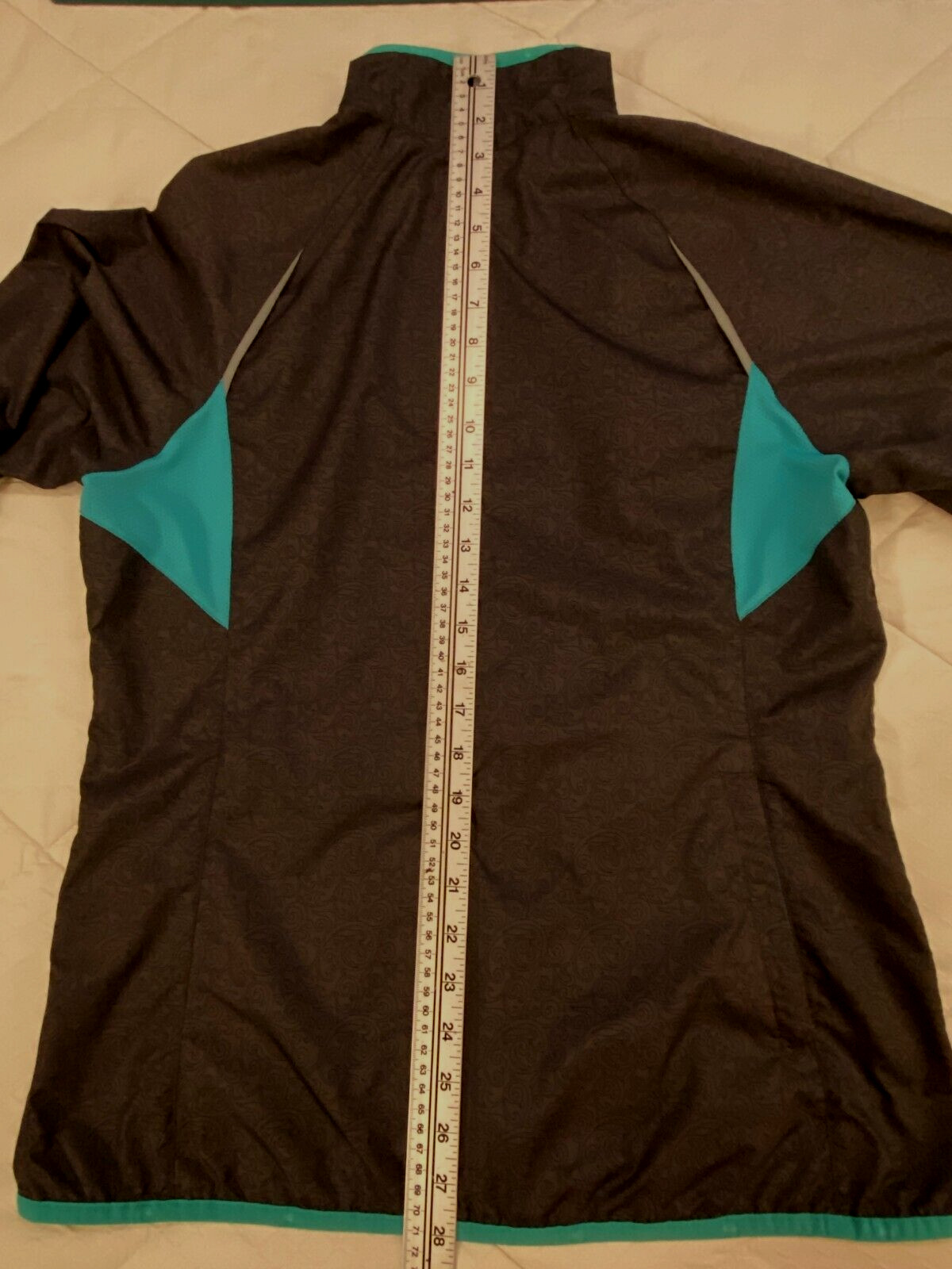 REI LIGHTWEIGHT BIKING SHELL, Black & teal. Media port. PACKABLE! Women’s Med