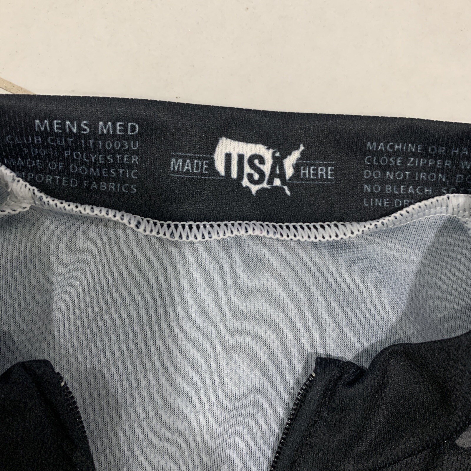 Voler Men’s Bicycle Shirt Size Medium Livongo Blue Green Black