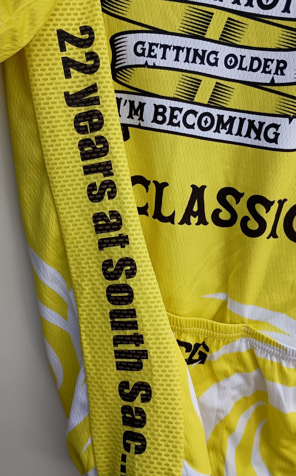 OCG NWT Bright Yellow Cycling Jersey Bicycle Shirt Full Zip Pockets Size Large