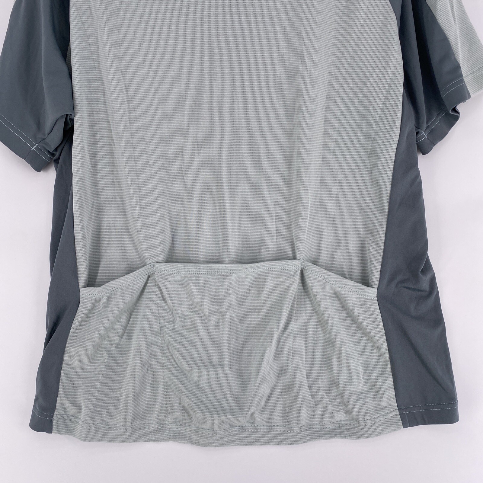 Patagonia Women’s Size XL Short Sleeve 1/2 Zip Cycling Jersey