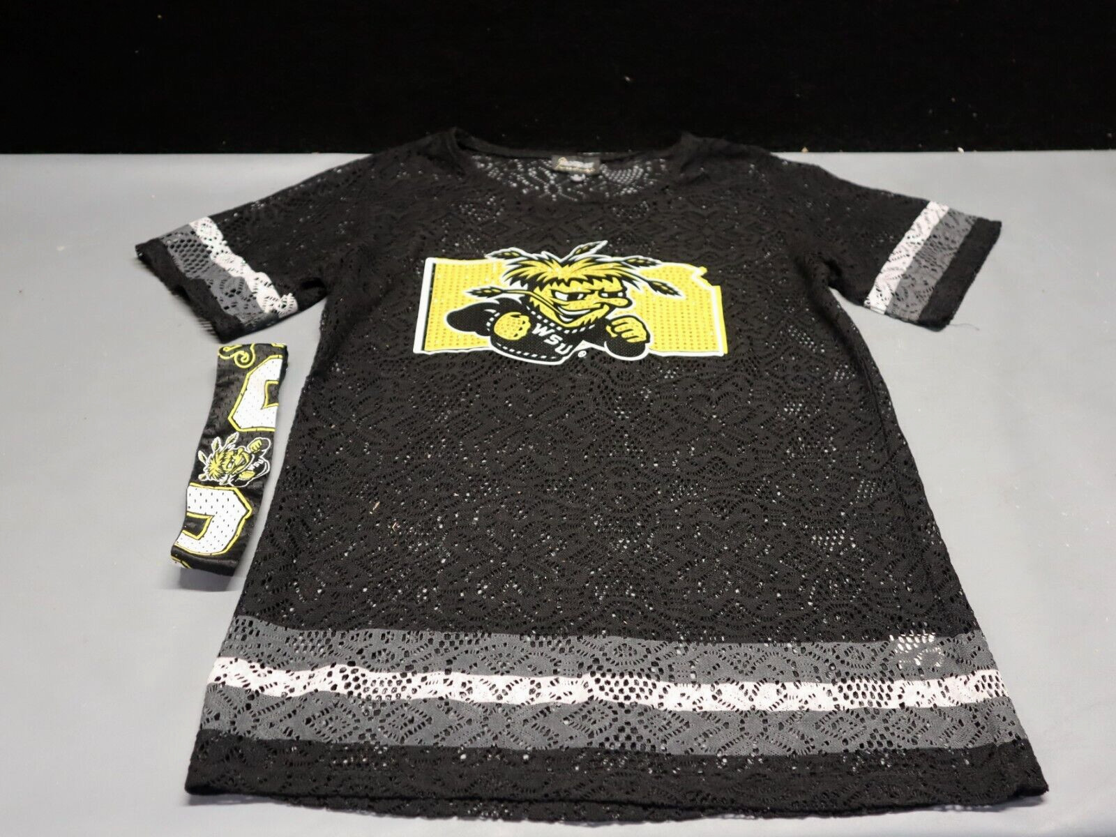 WSU Adult Medium Black Lace Women’s Jersey and Head Band