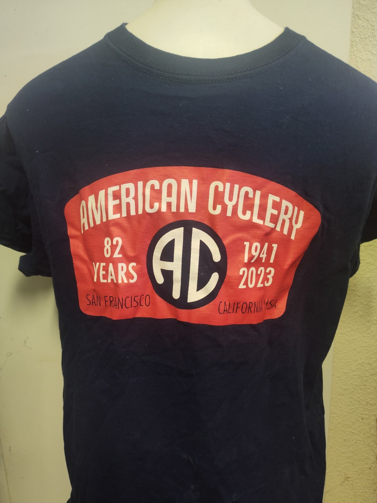 American Cyclery San Francisco CA 82 Year Anniversary T-Shirt M BICYCLE SHOP