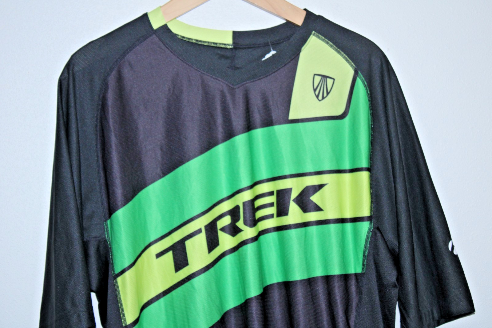 Trek Bontrager Men’s Cycling Jersey Large 104-109cm Chest 89-94cm Waist 30″ T2B~