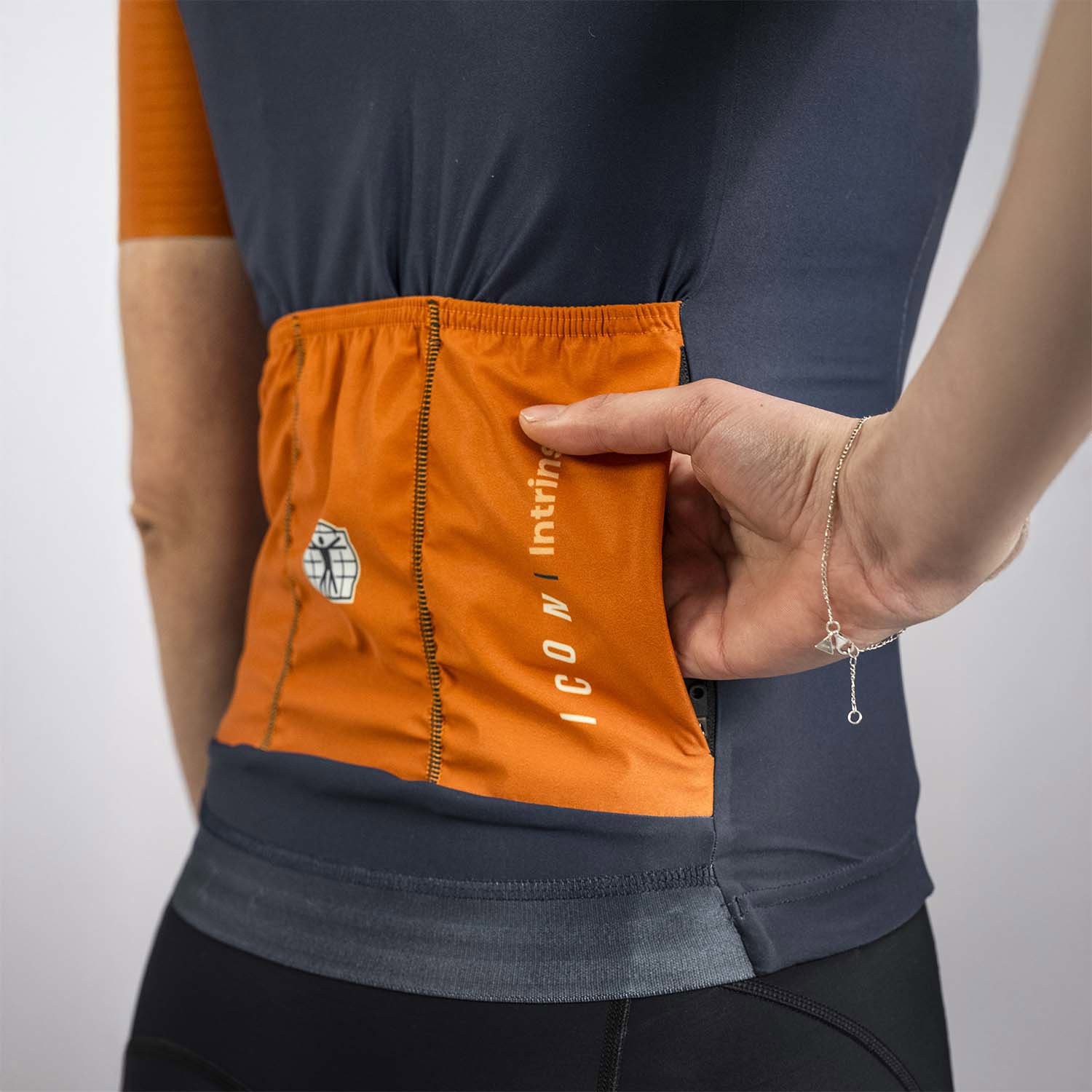 BIORACER Icon Dames Wieler Shirt Nautica – Bronze Maat S Single Unit