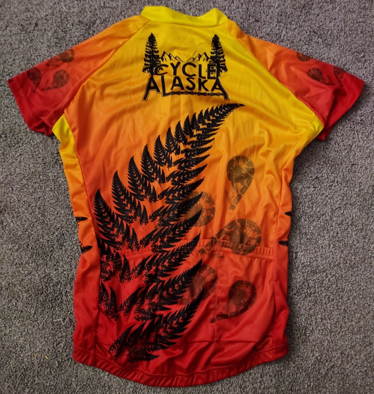 Primal Cycle Alaska Women’s Race Cut Jersey Medium 3 Pockets