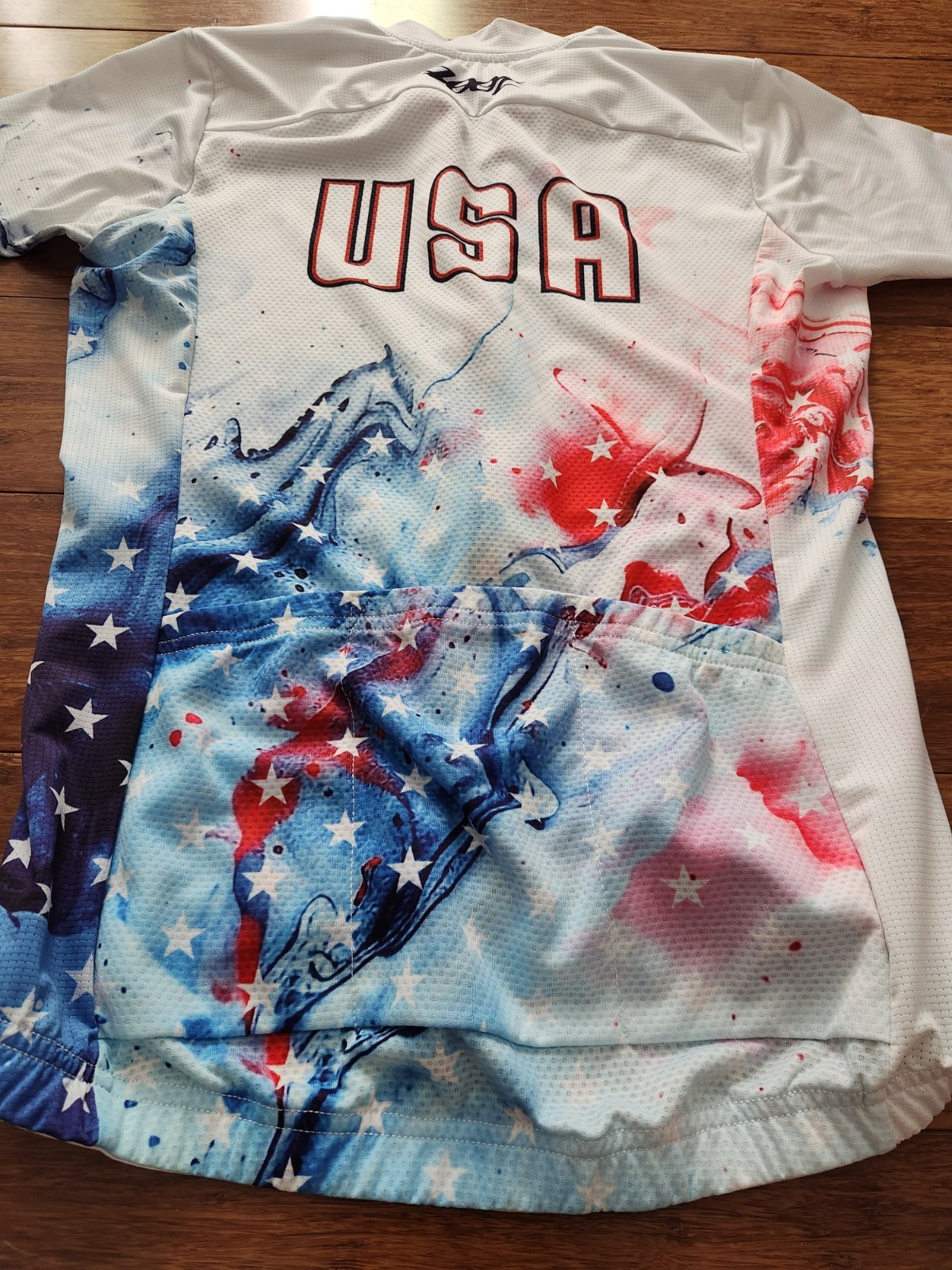 Zoot Women’s USA Magic Red White & Blue Cycling Biking Jersey Full Zip, Small