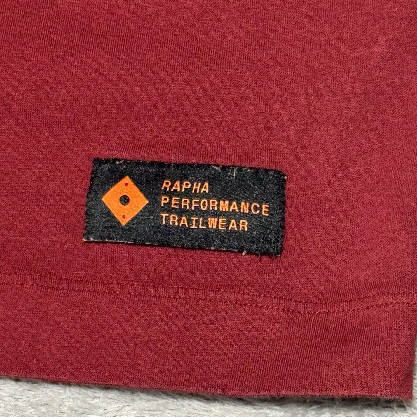 Rapha Trail T Shirt Mens M Red Cotton Burgundy Short Sleeve Cycling Performance