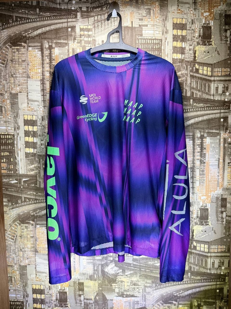 MAAP x Team Jayco AlUla jersey men’s CYCLING Size Medium Aurora Purple