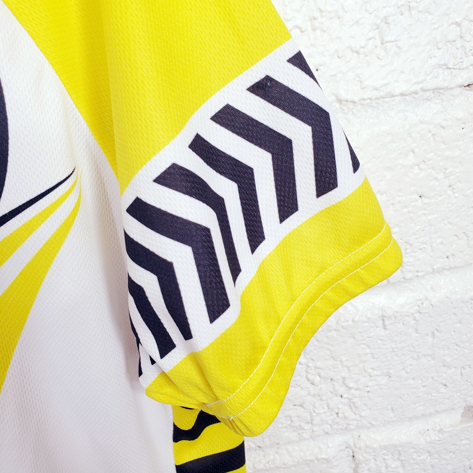 Voler Cycling Jersey Womens Size XL Respect The Cyclist Share The Road Yellow