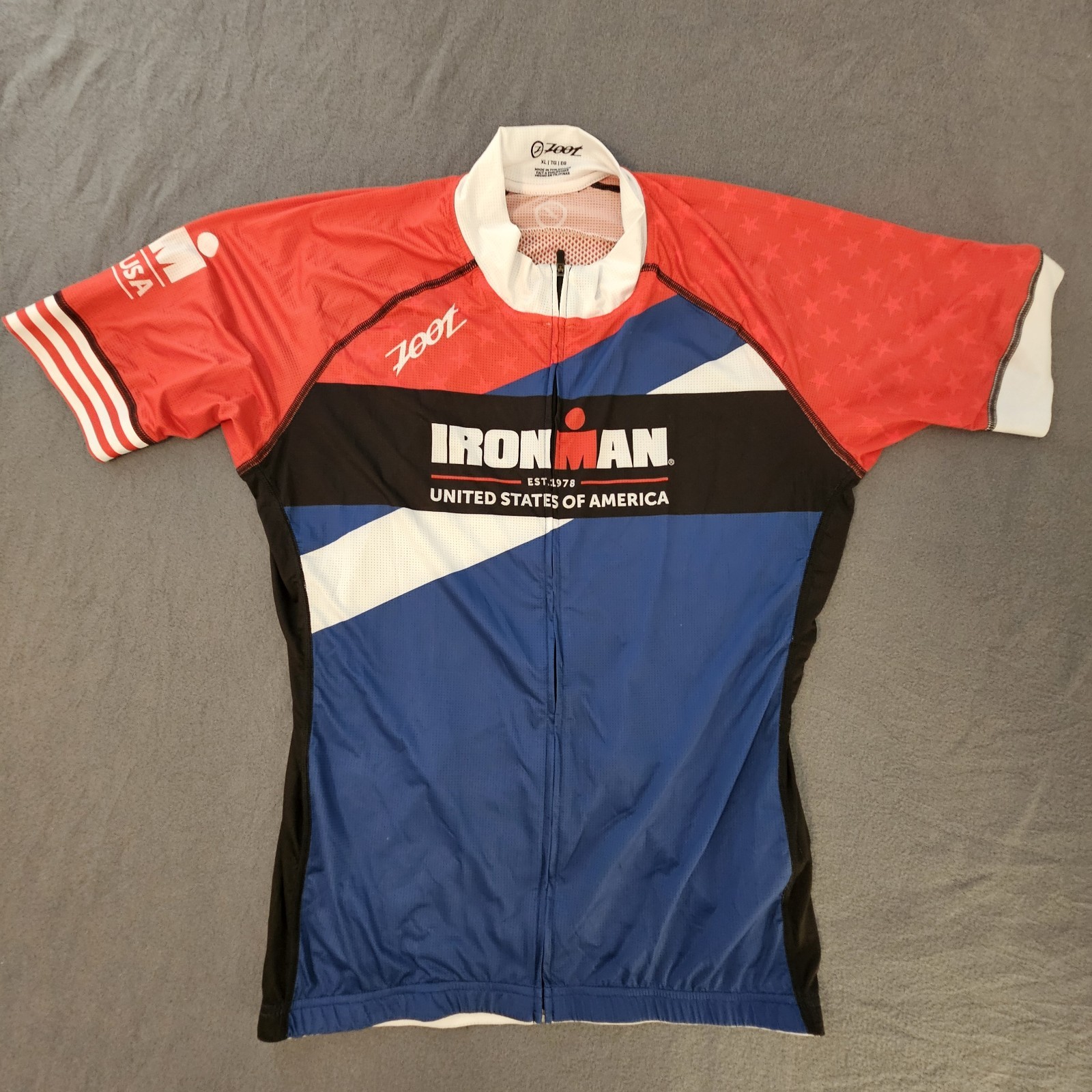 NWOT Zoot Ironman USA Lady’s Zippered Top And Padded Riding Pants Jersey Outfit