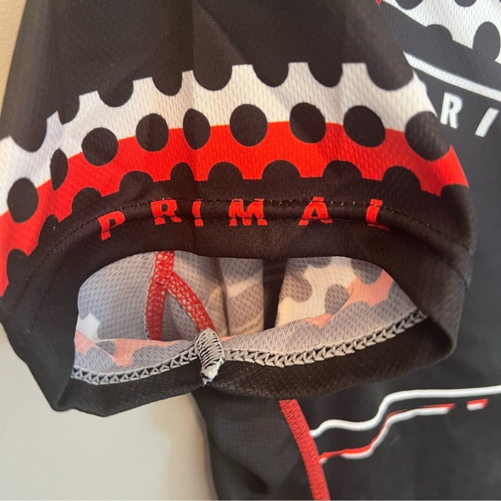 Black and Red Primal Cycling Jersey L