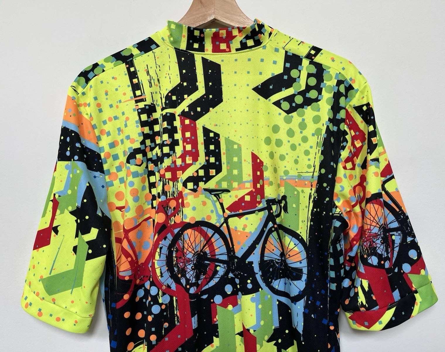 Aero Tech Designs Cycling Jersey Shirt XL Abstract Bright Back Pockets Full Zip