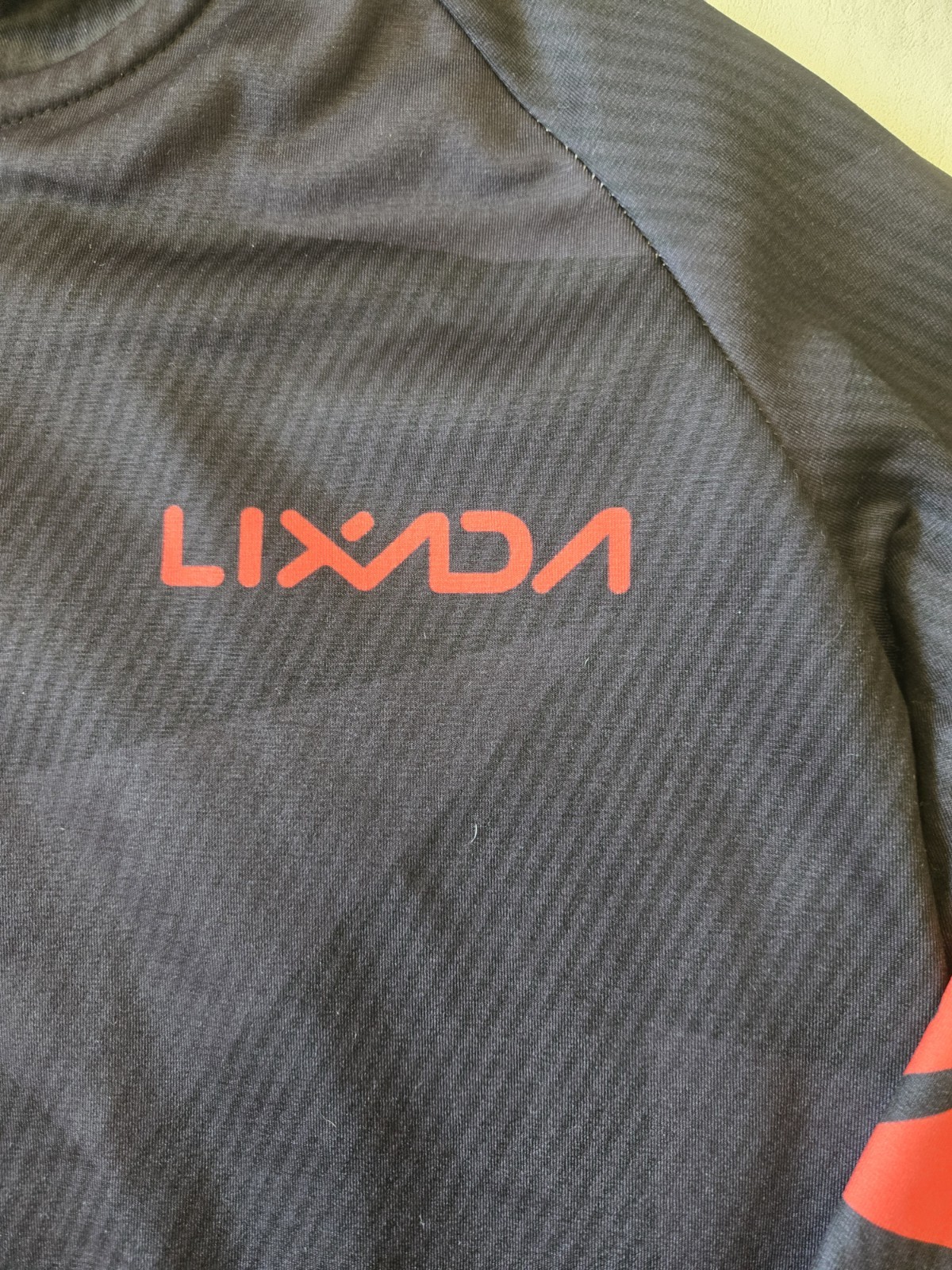 Lixada Cycling Jersey, Long Sleeve, Med, Full Zip, Light Fleece Lined, Black