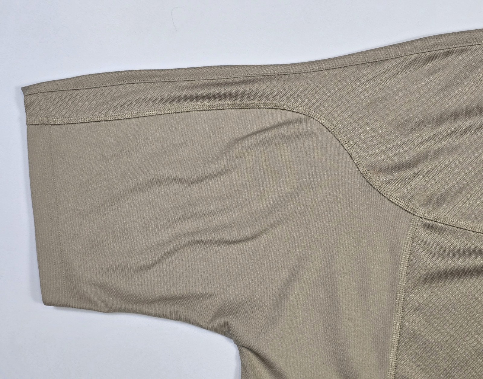 Vintage Oakley Crewneck Cycling Jersey XL Tan Technical Back Zip Pocket Y2K Tech