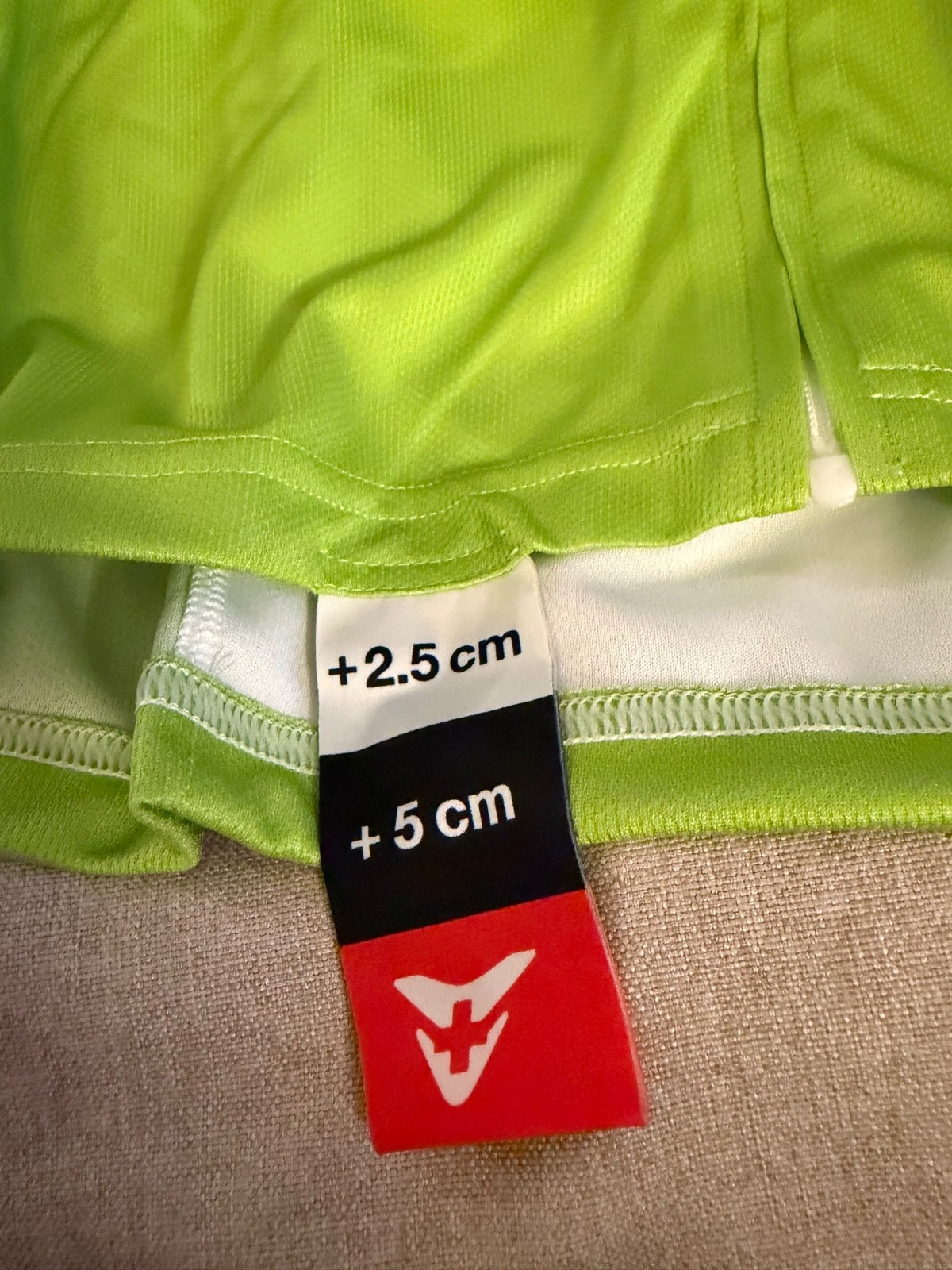NWT Cuore of Switzerland Kids Unisex Cycling Jersey Size 164
