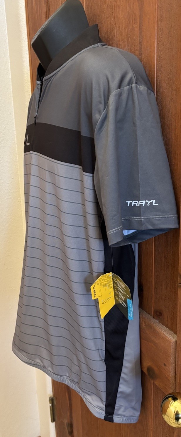 Trayl Bike Wear Cycling Men’s Jersey Size M Black Stripe Gray 1/2 Zip