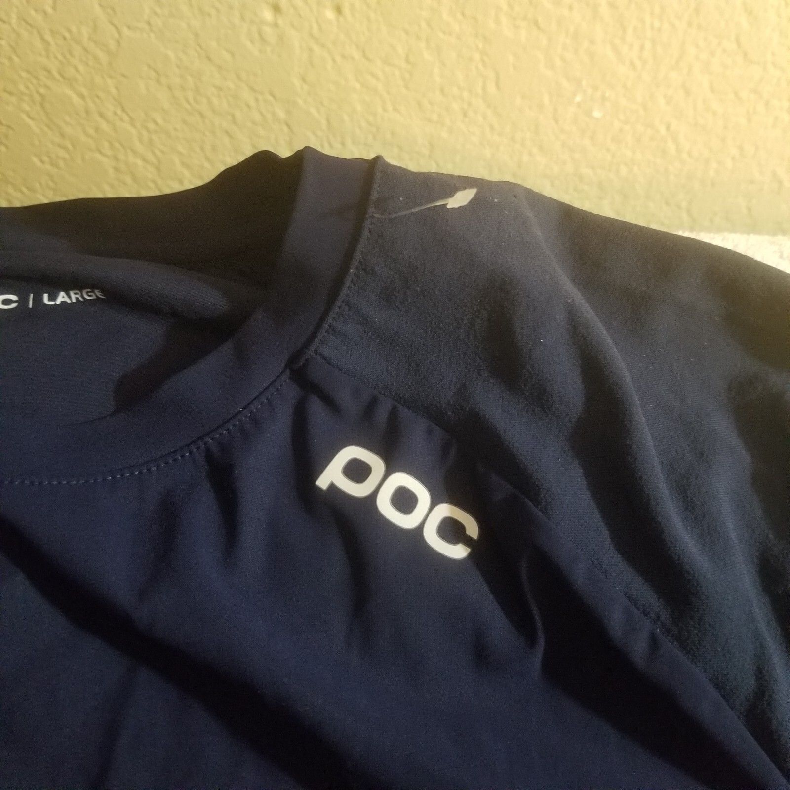 POC CYCLING SHIRT – LARGE – BLUE – THROWBACK