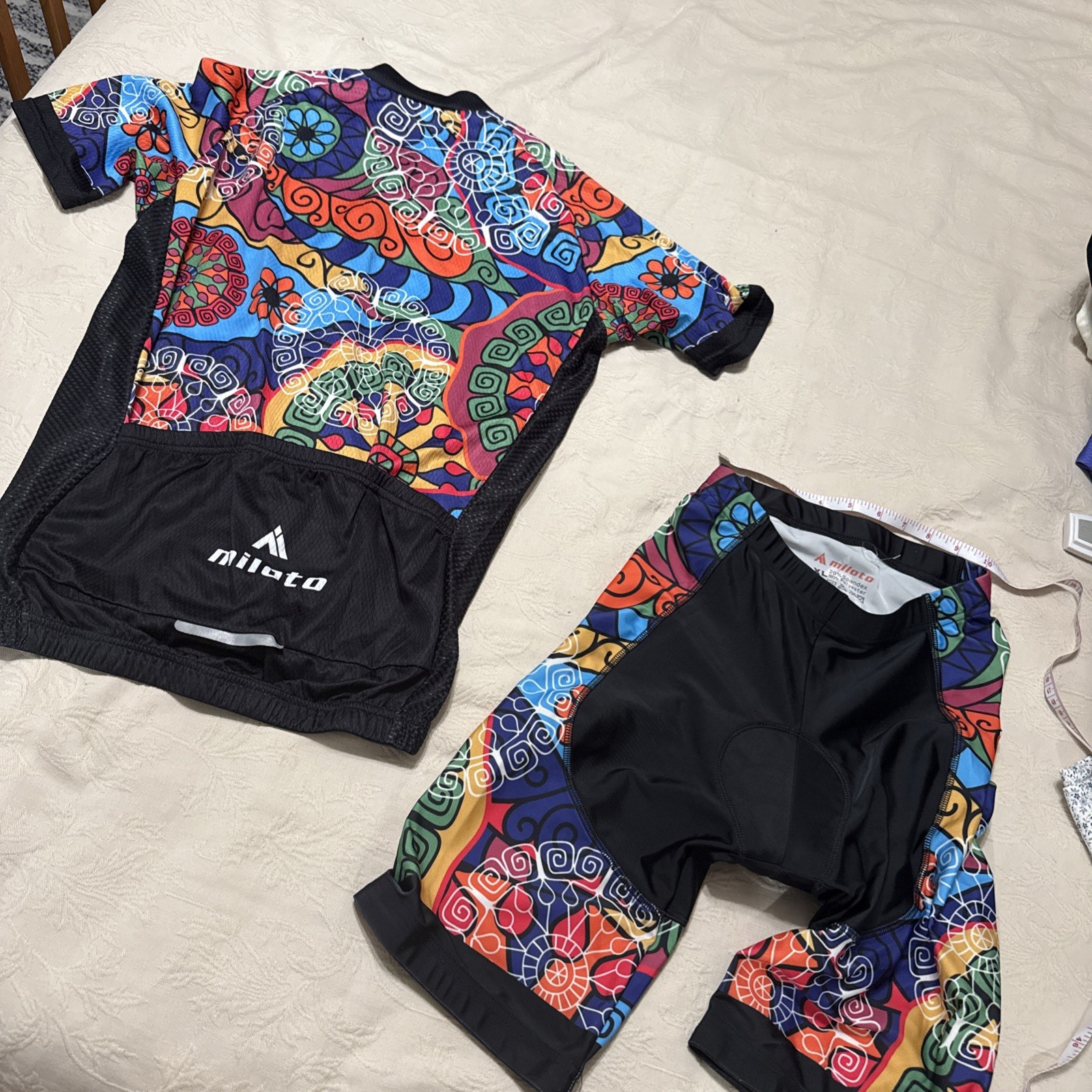 Miloto Women’s Cycling Jersey,Top, Shirt & Shorts- Size XL Set