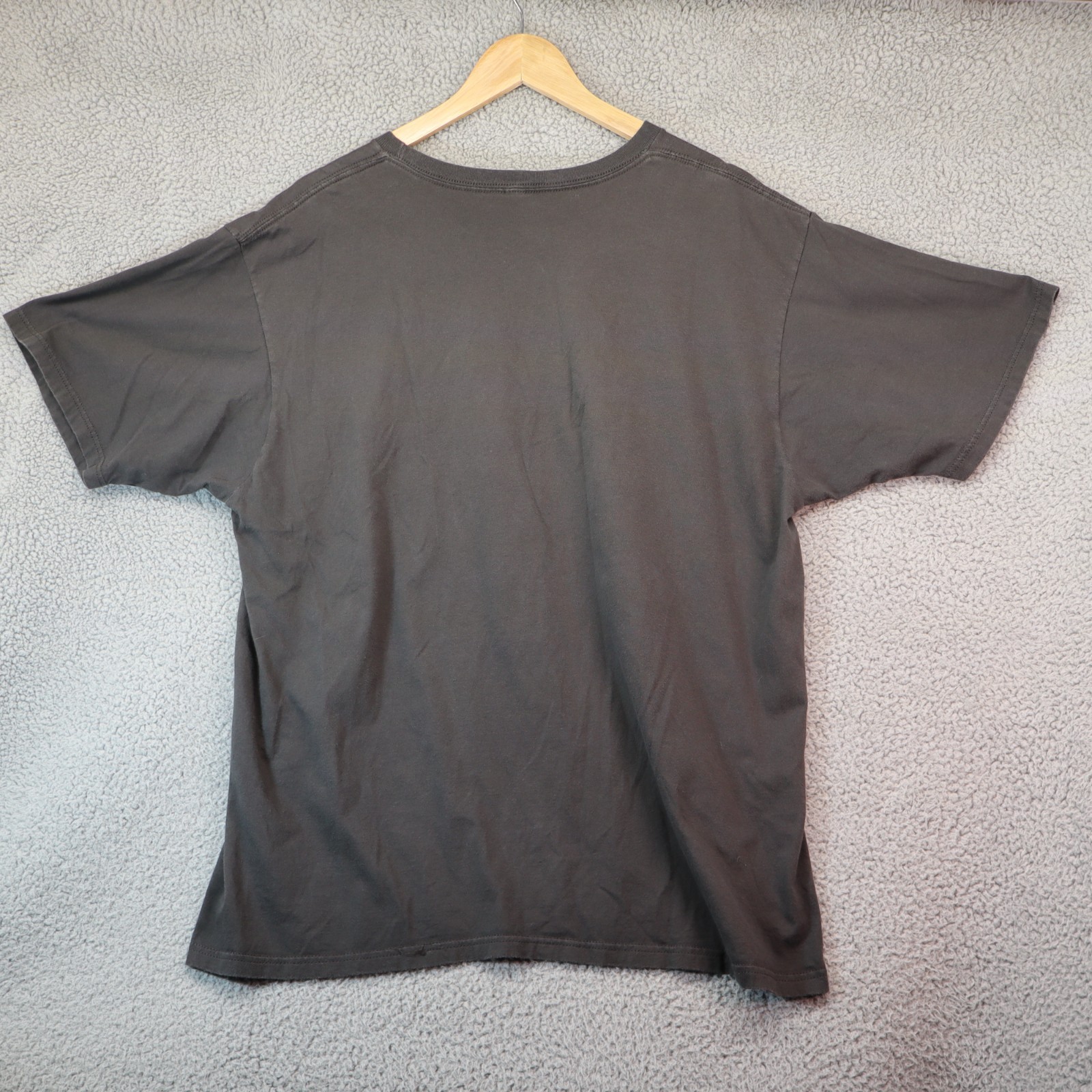 Pearl Izumi Men Large / XL ? graphic cycling T-shirt Distress