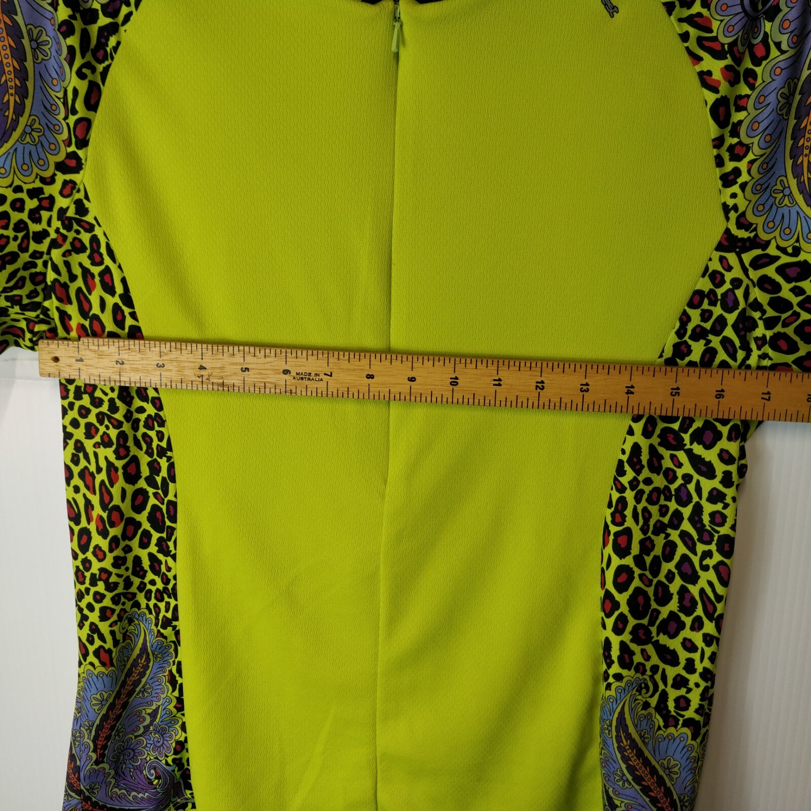 Shebeest Women’s Size L Cycling Jersey 1/2 Zip Green Multicolor Leopard Paisley