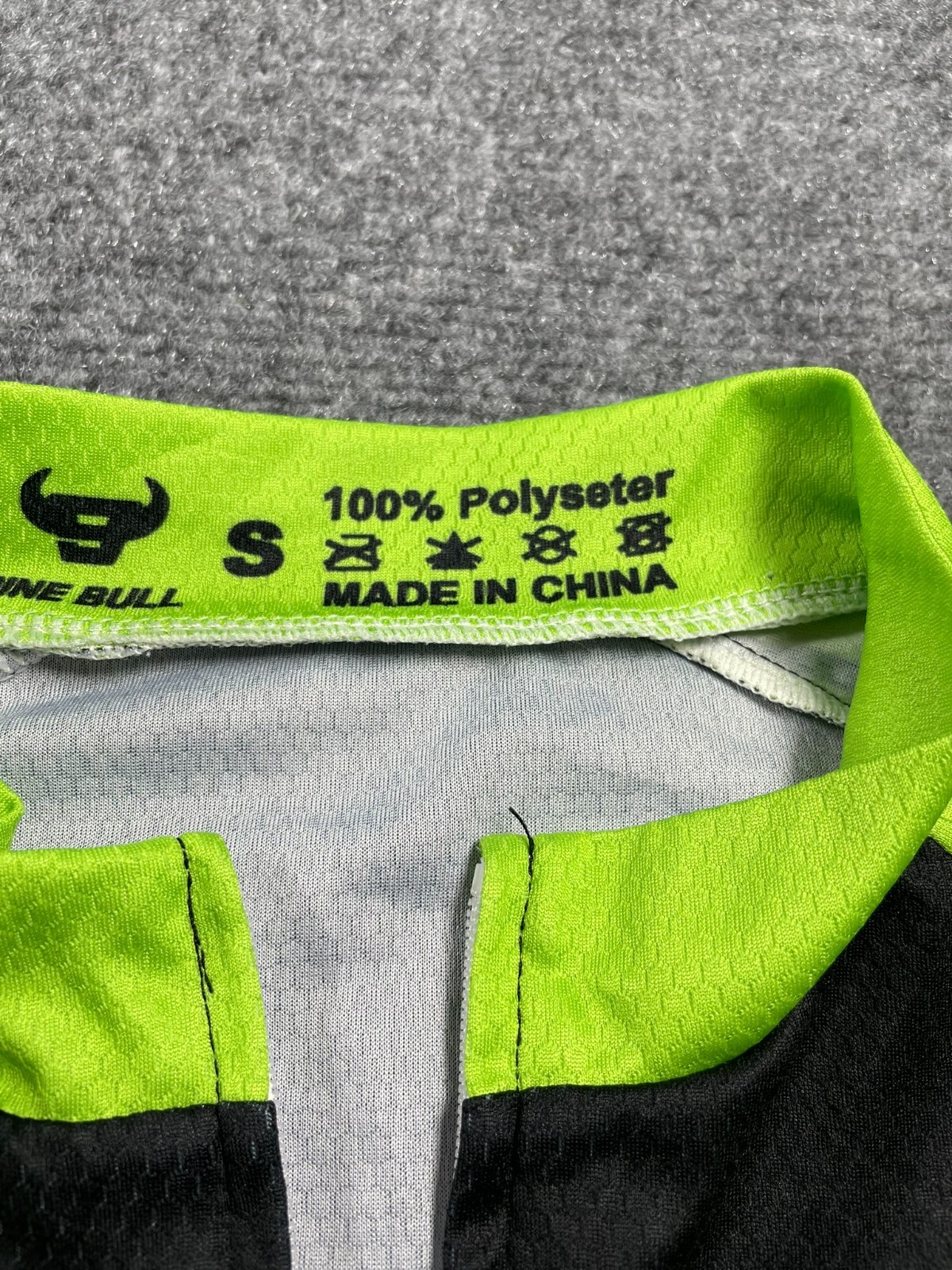 Nine Bulls Men’s Black/Green Elastic Waist Back Pockets Bicycle Jersey Size S