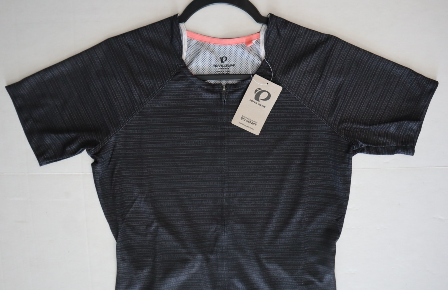 Pearl Izumi Womens Size Medium Black Canyon Graphic Jersey Mountain Biking Shirt