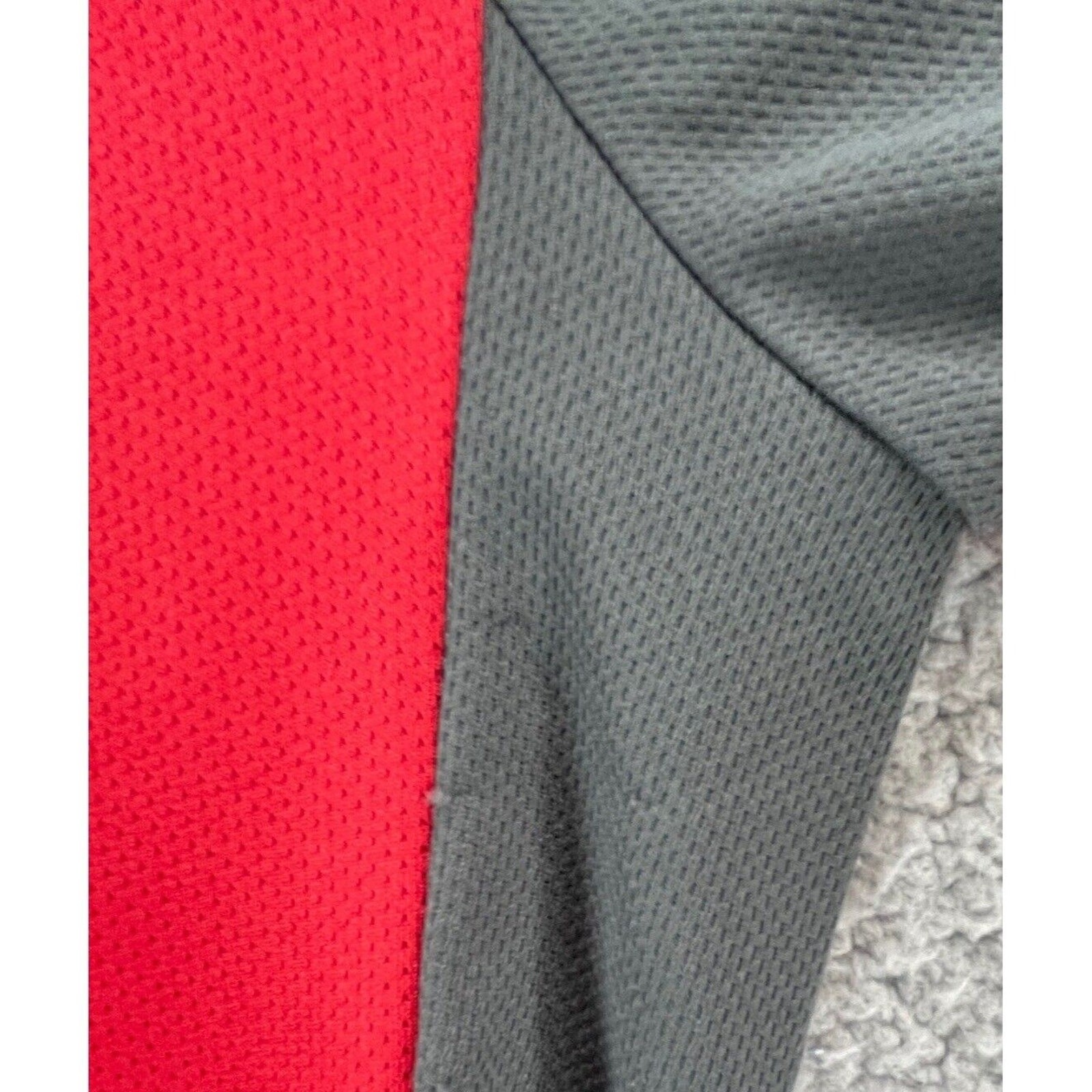 Sugoi Cycling Shirt Mens M Red Gray Technifine Mesh Half Zip Pullover Pockets