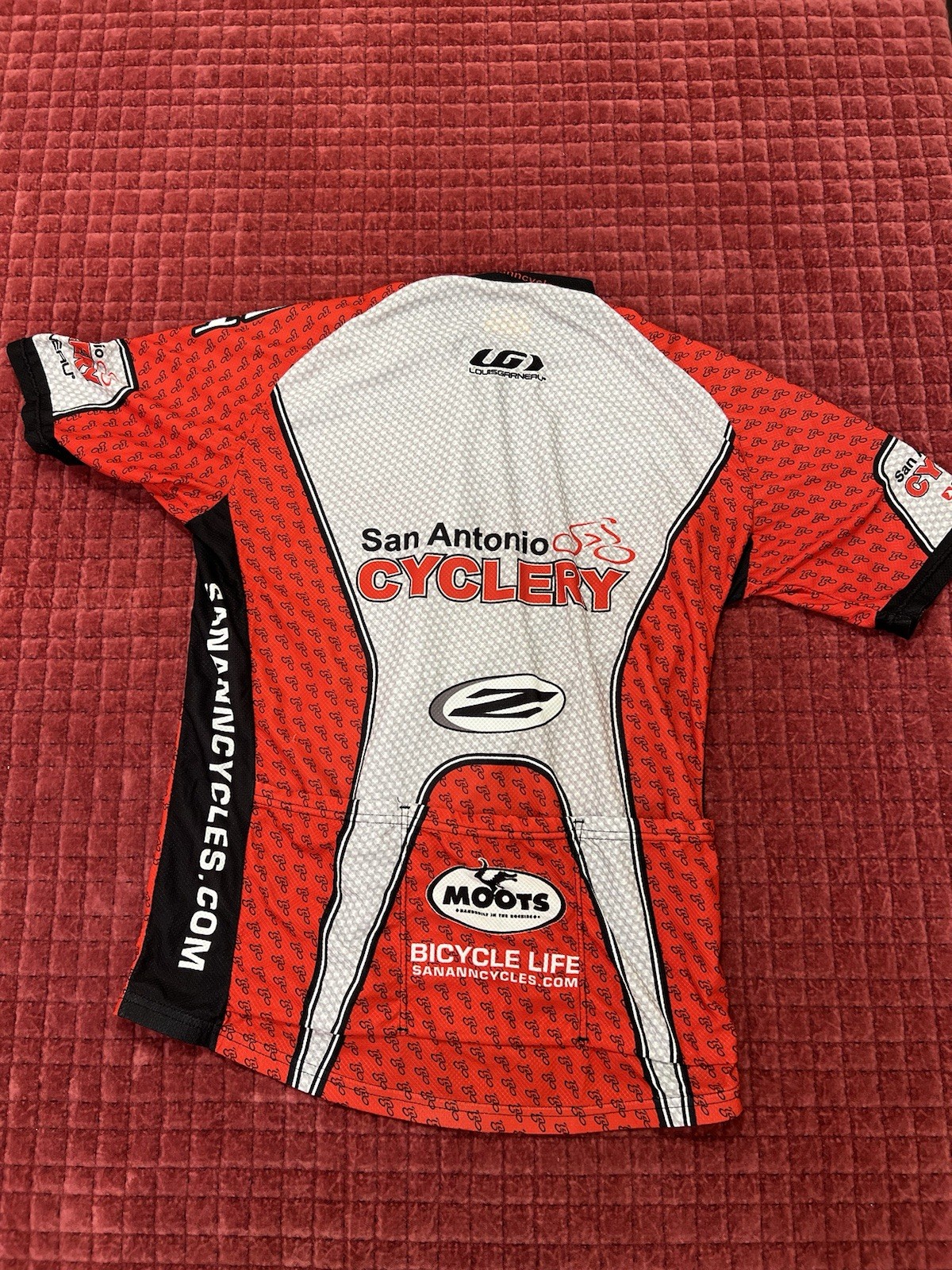 Louis Garneau Men’s Large Women’s XXL San Antonio Cyclery Graphic Red Bike Shirt