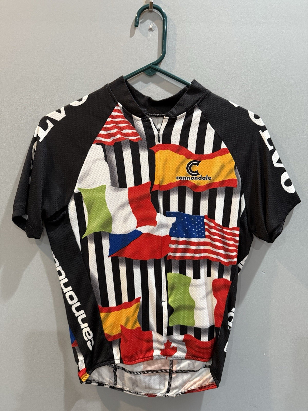 USED VINTAGE CANNONDALE VOLVO WORLD TEAM JERSEY SIZE MEDIUM