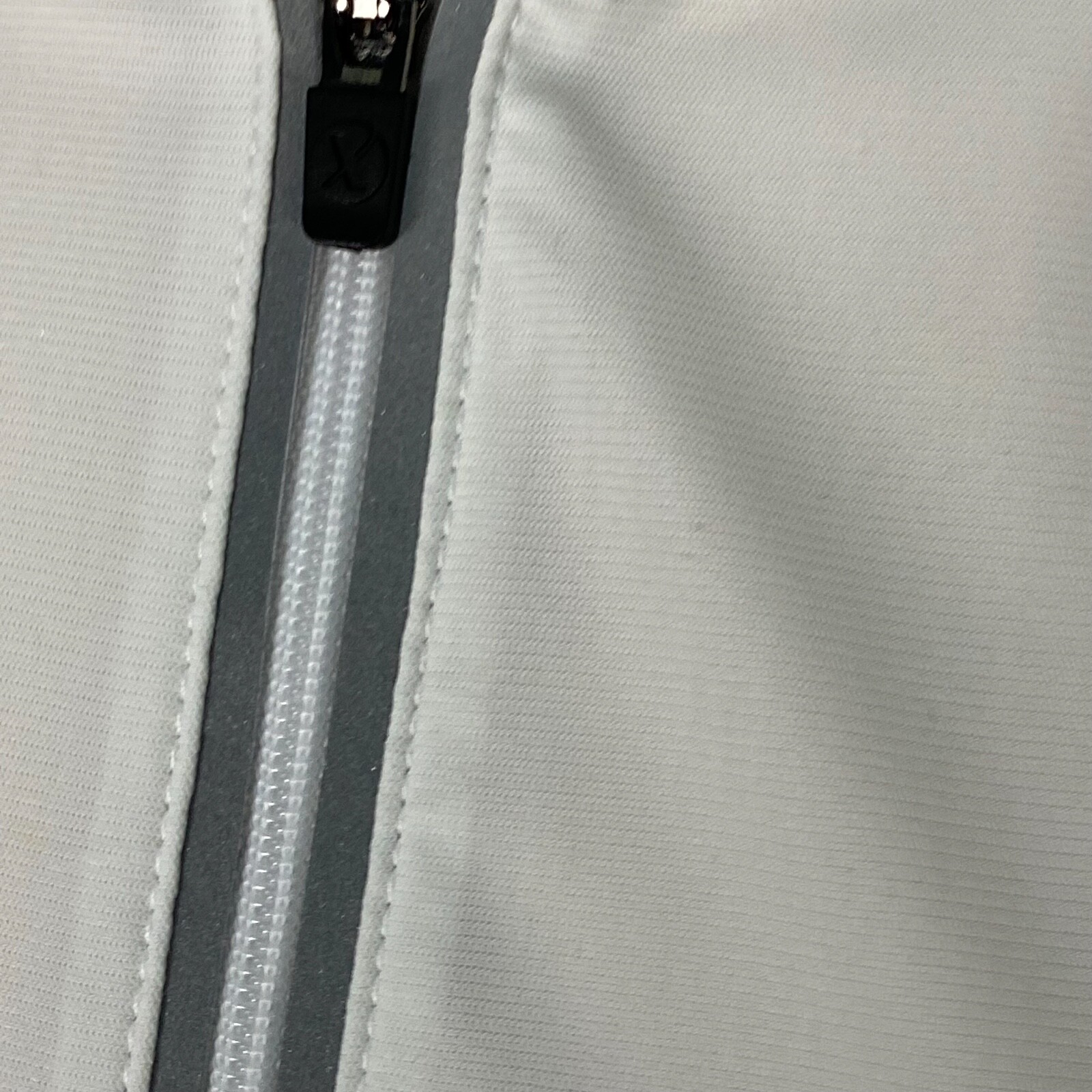 Xersion Women Shirt Athletic Full Zip Back Pockets Mesh Sides White Size XL