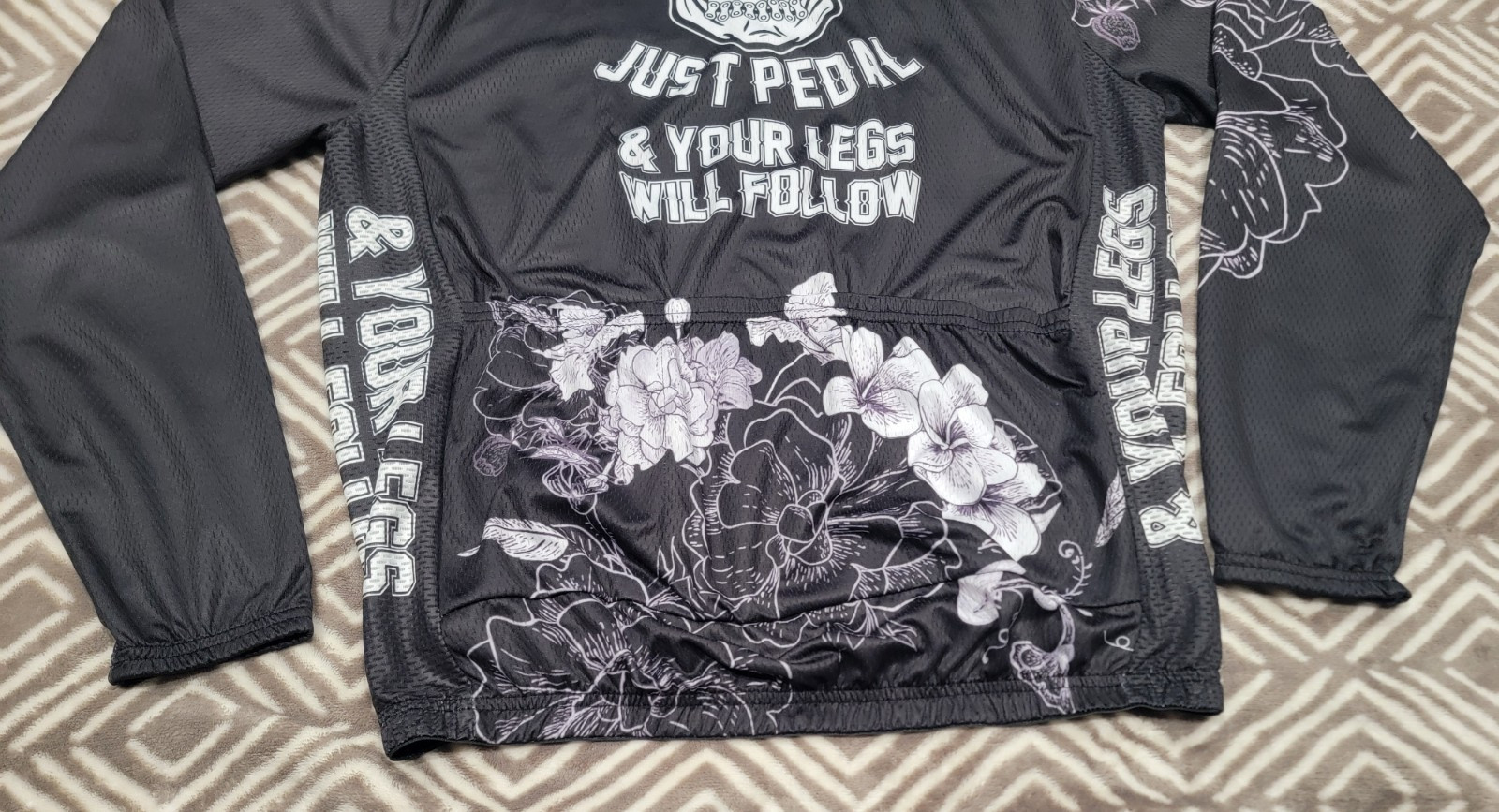 NWT Men’s XL OCG Cycling Skull Jersey Longsleeve Free Your Mind Just Pedal