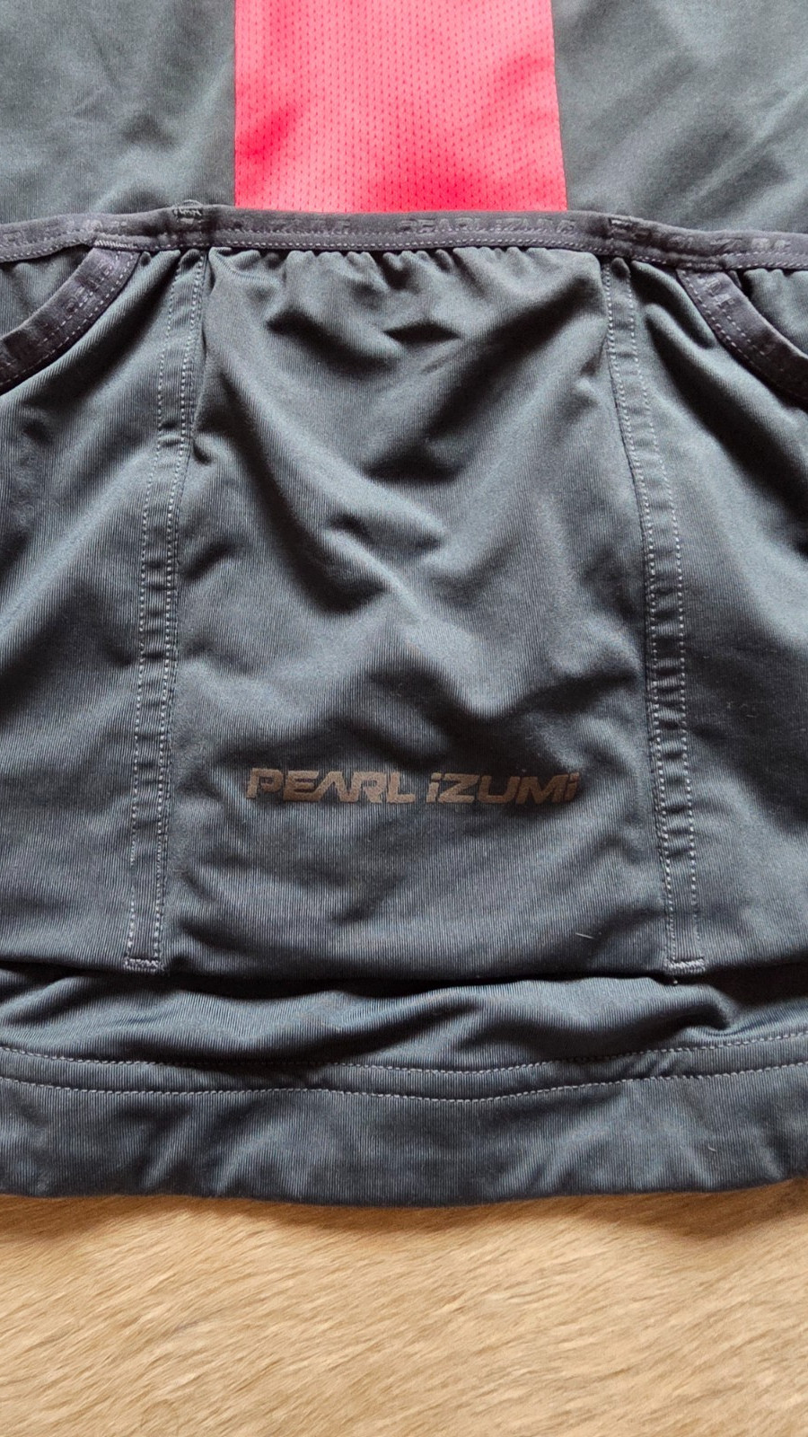 Pearl Izumi T Shirt Cycling Vented Athletic Mens Medium Logo POCKETS