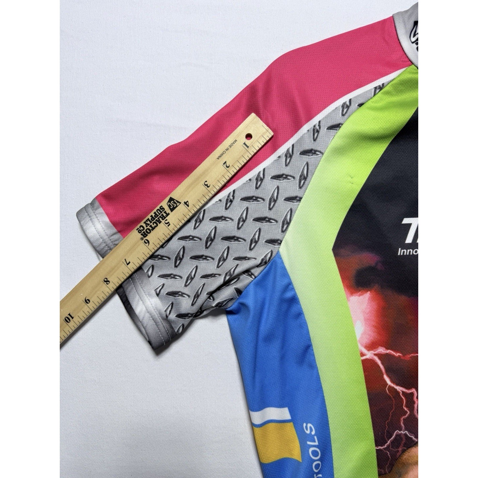 V-Gear Cycling Jersey Women L Multi Color Ames True Temper Graphic Boar