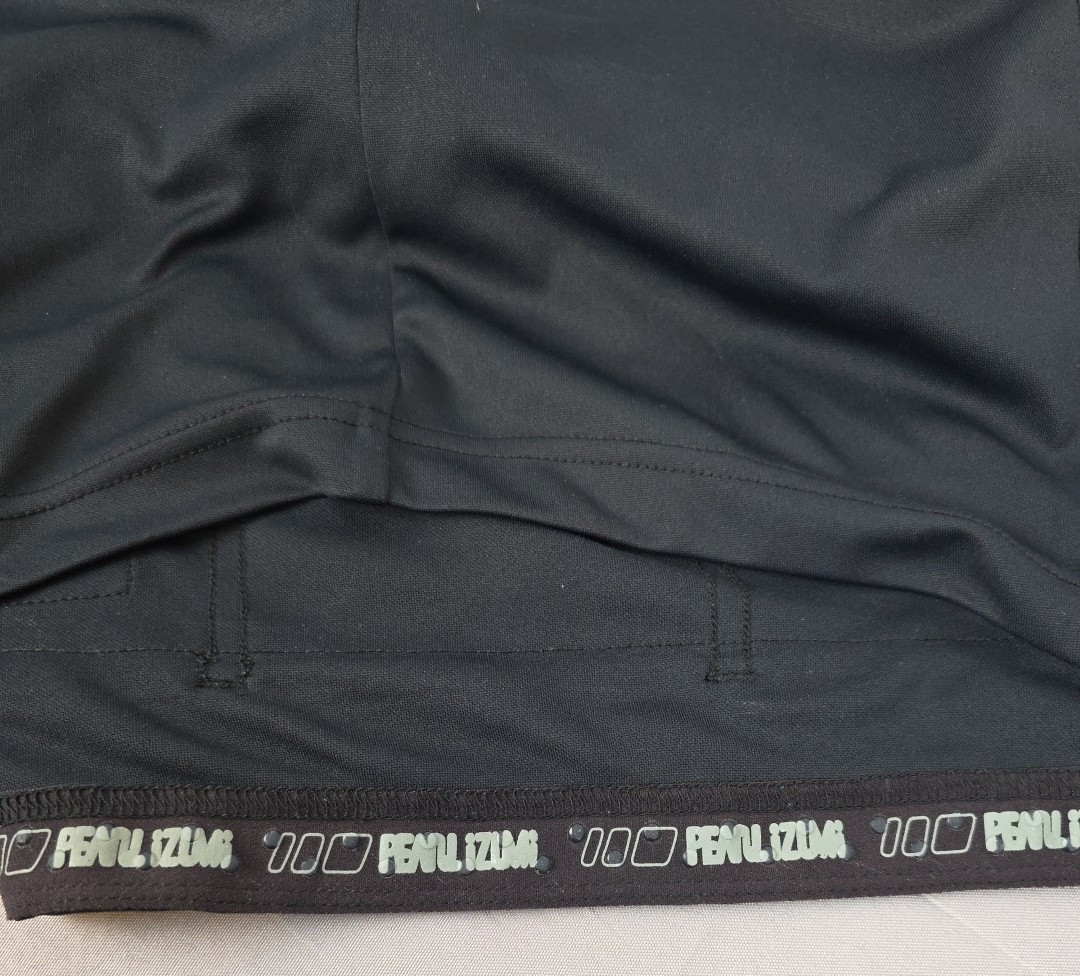 Pearl Izumi Mens Black 1/2 Zip Quest L/S Cycling Jersey Sz Medium Logo Bike