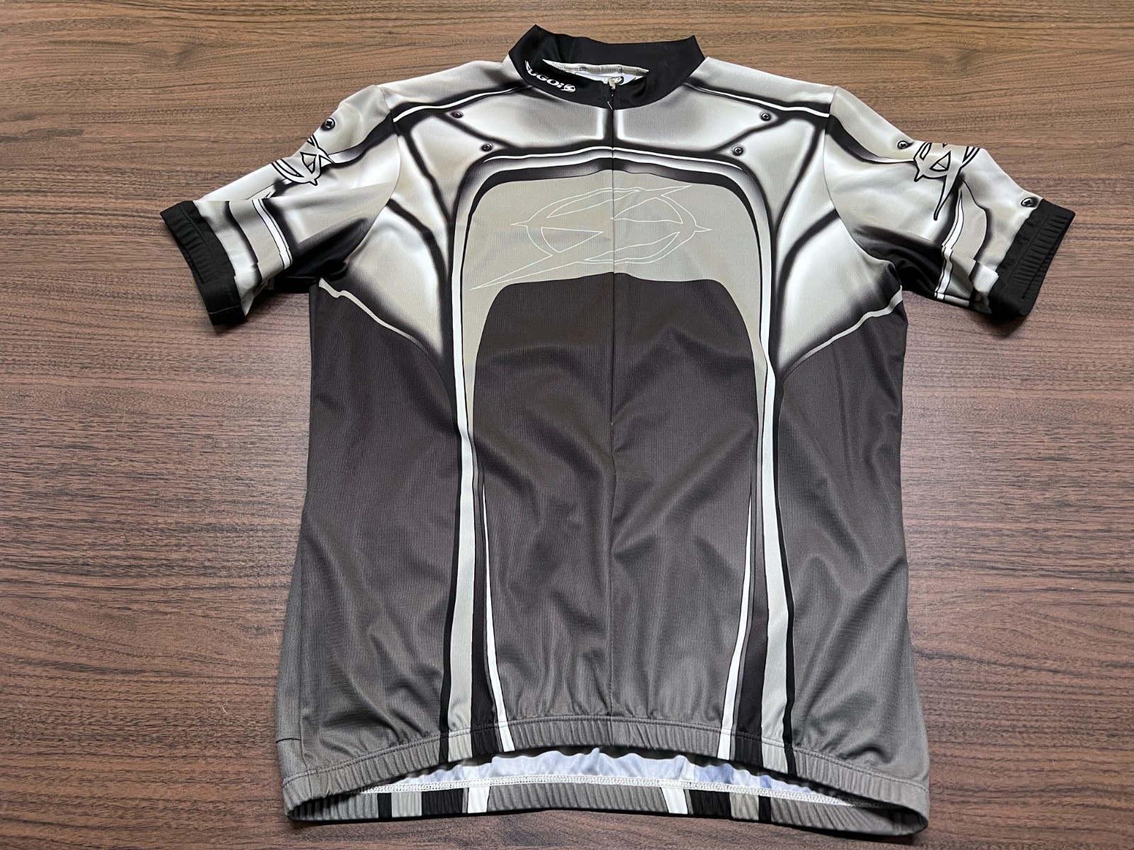 SUGOI Men’s Gray/Black Men’s Cycling Jersey – XL
