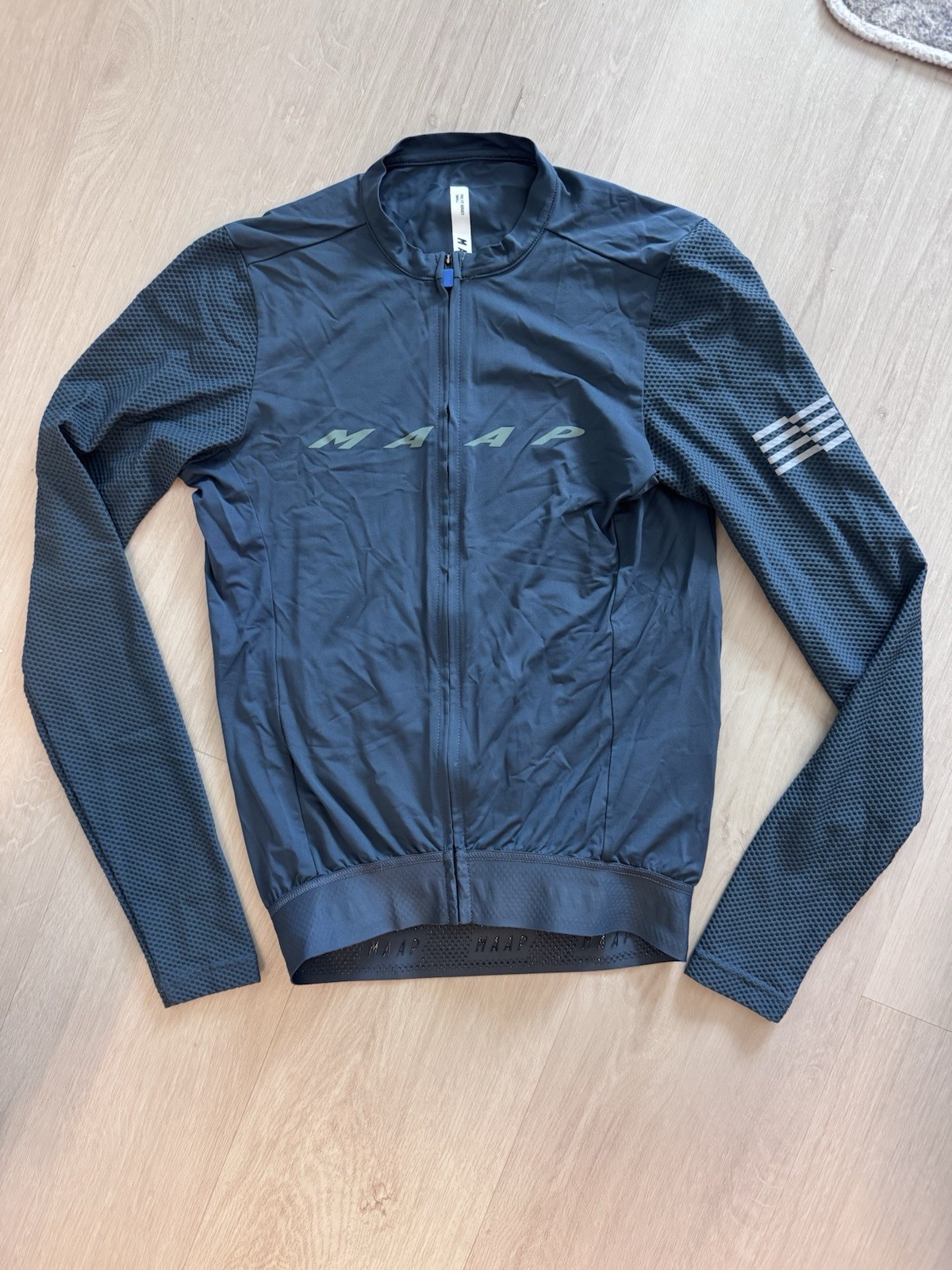 MAAP Evade Pro Base LS Jersey size Small Blue Teal